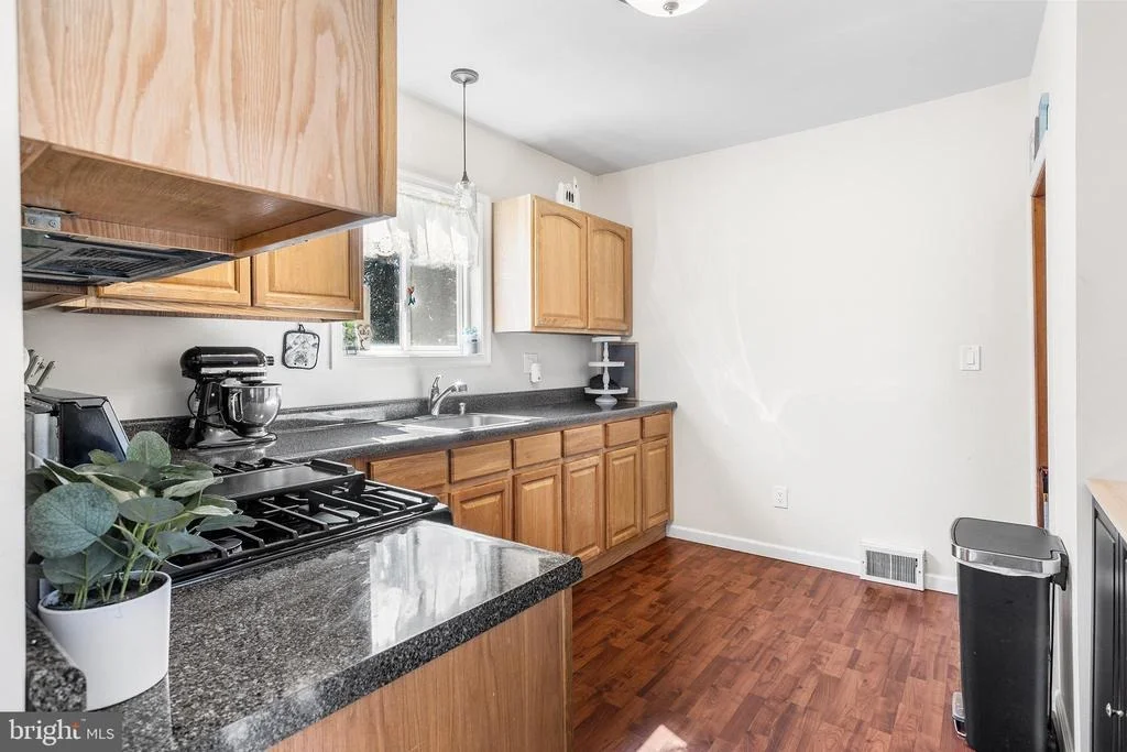 Photo of 607 RAILROAD BOULEVARD