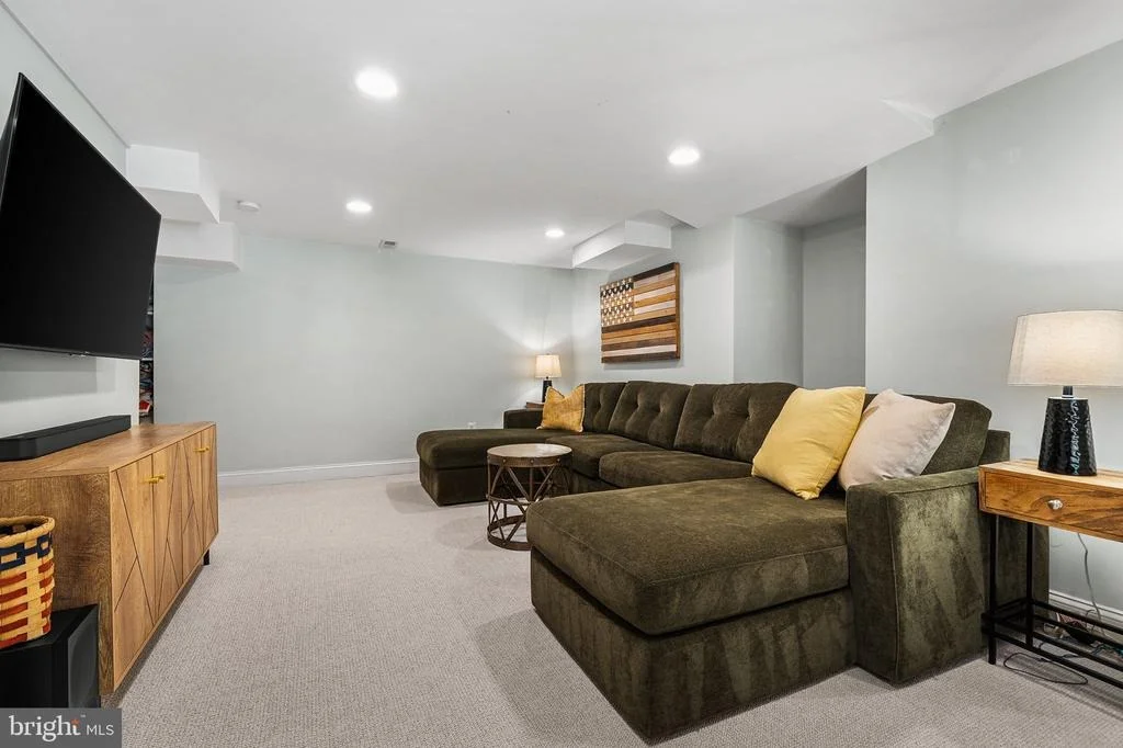 Photo of 9113 NORTHEDGE DRIVE