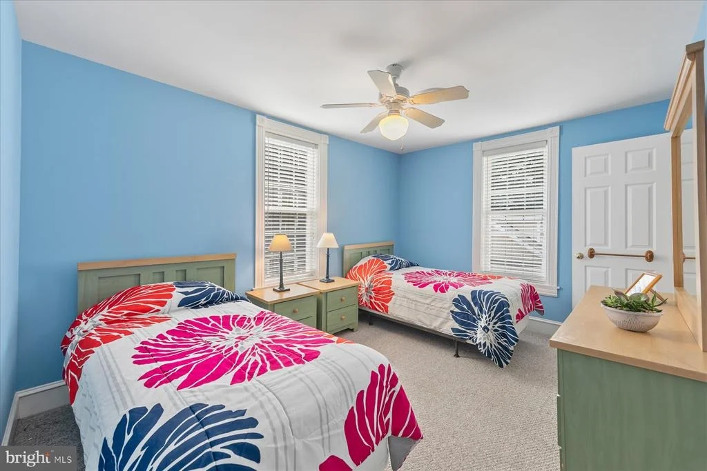 Photo of 16 DELAWARE AVENUE