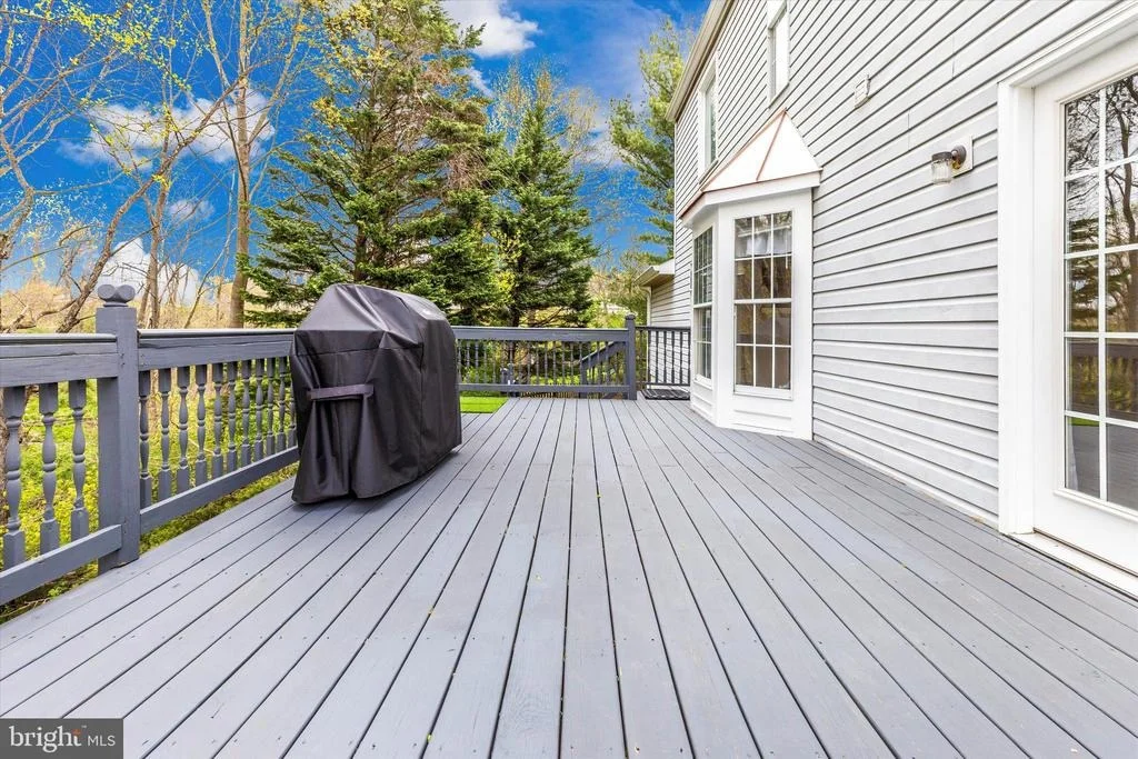 Photo of 6218 RAINIER DRIVE