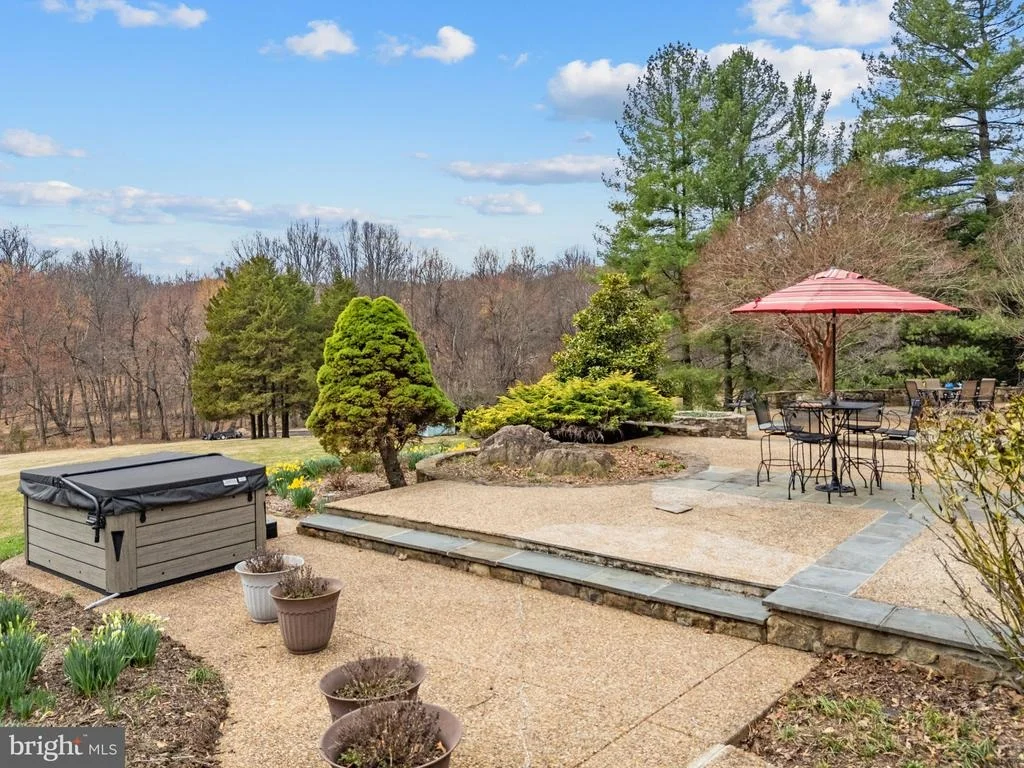 Photo of 3850 COBBLER MOUNTAIN ROAD