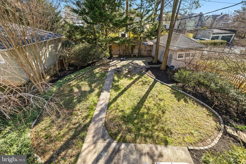 Photo of 225 HAWTHORNE ROAD