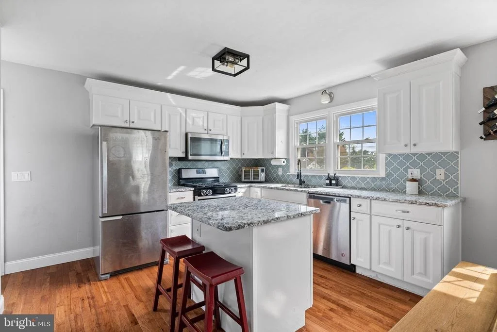 Photo of 21 DECOU AVENUE