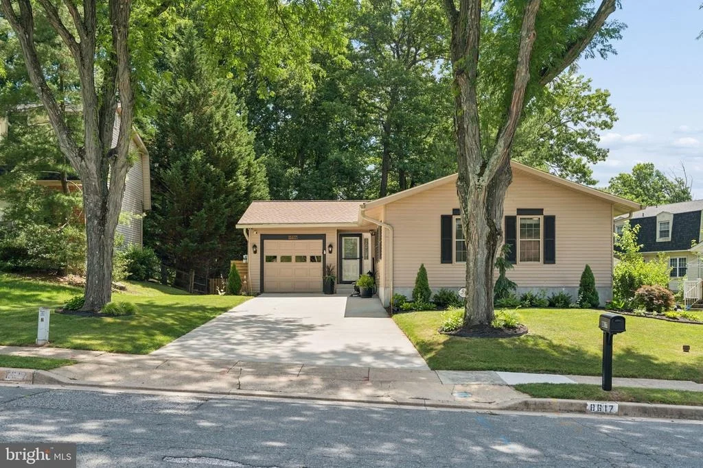 Photo of 8617 SHERINGTON
