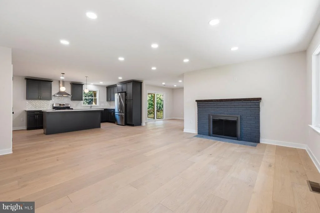 Photo of 13132 MANOR DRIVE