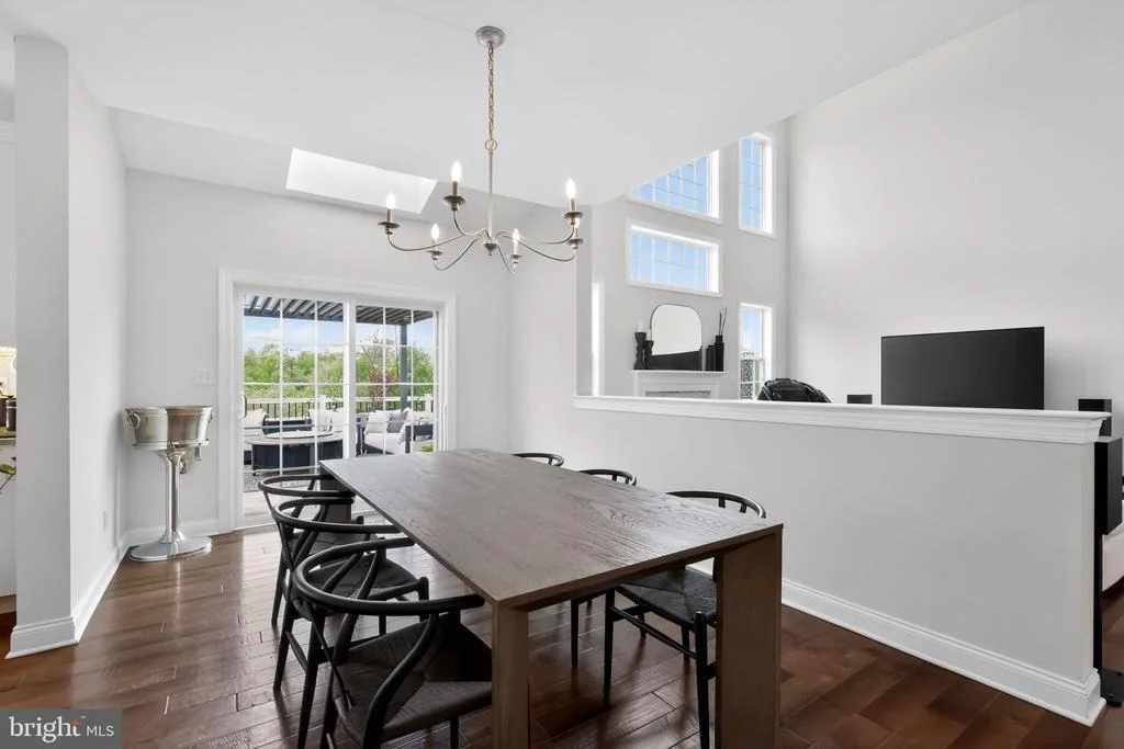 Photo of 1036 MATTHEW WAY