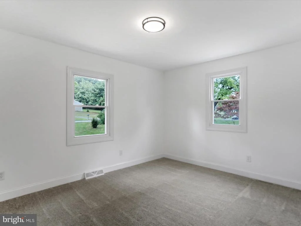 Photo of 11905 BOYD ROAD