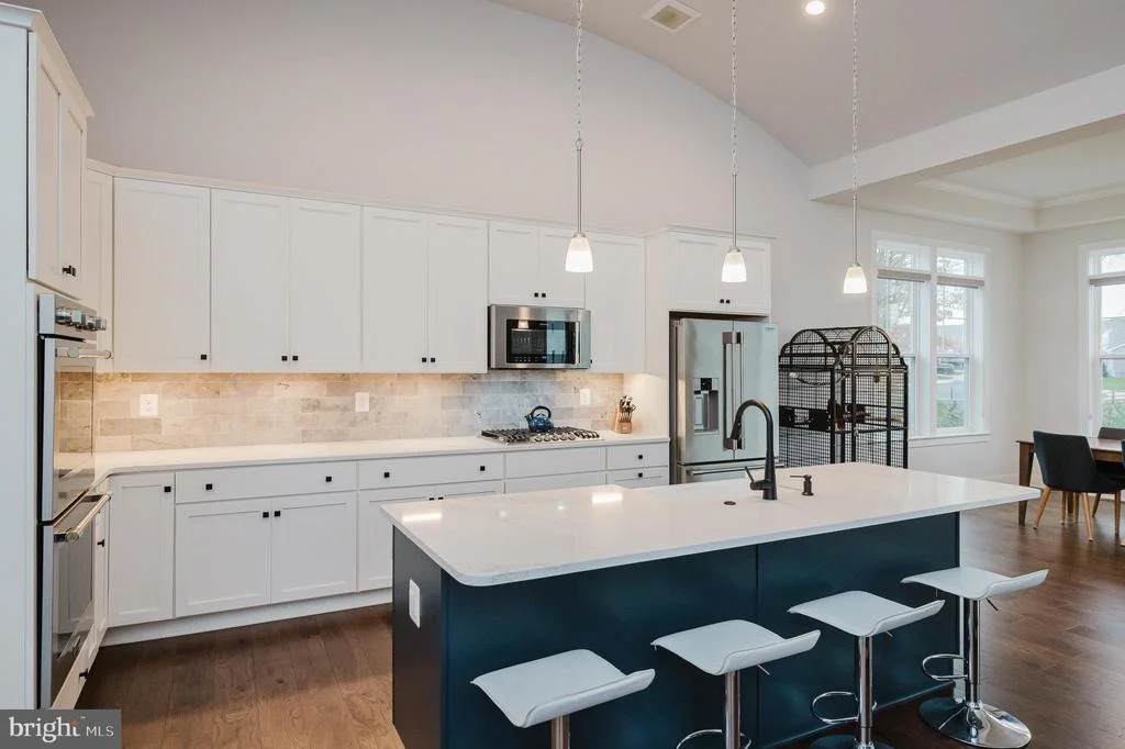 Photo of 2525 EASY STREET