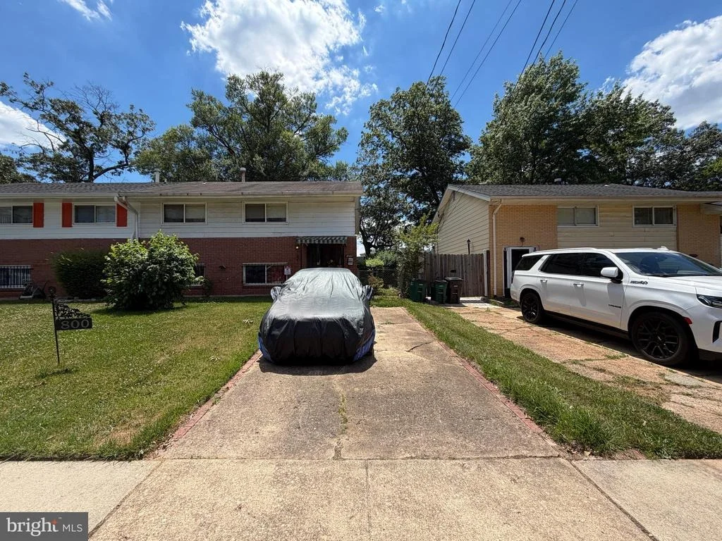 Photo of 800 BOOKER DRIVE