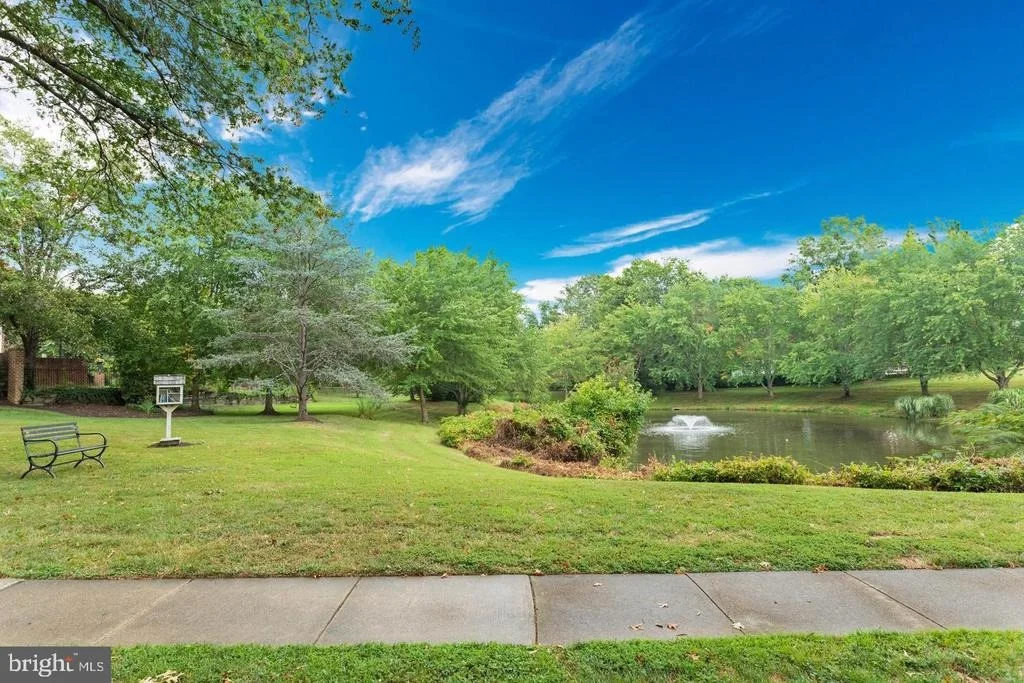 Photo of 9426 MOUNT VERNON CIRCLE