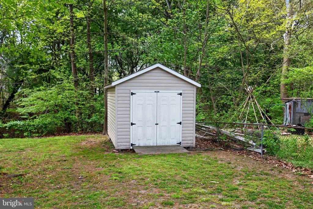 Photo of 9773 EMERALD LANE