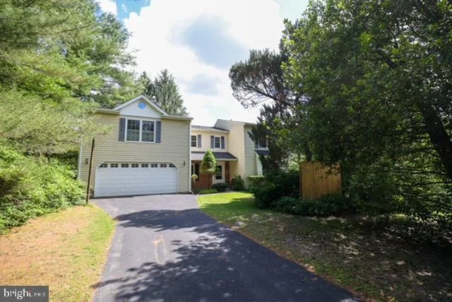Photo of 1740 FAIRMOUNT ROAD