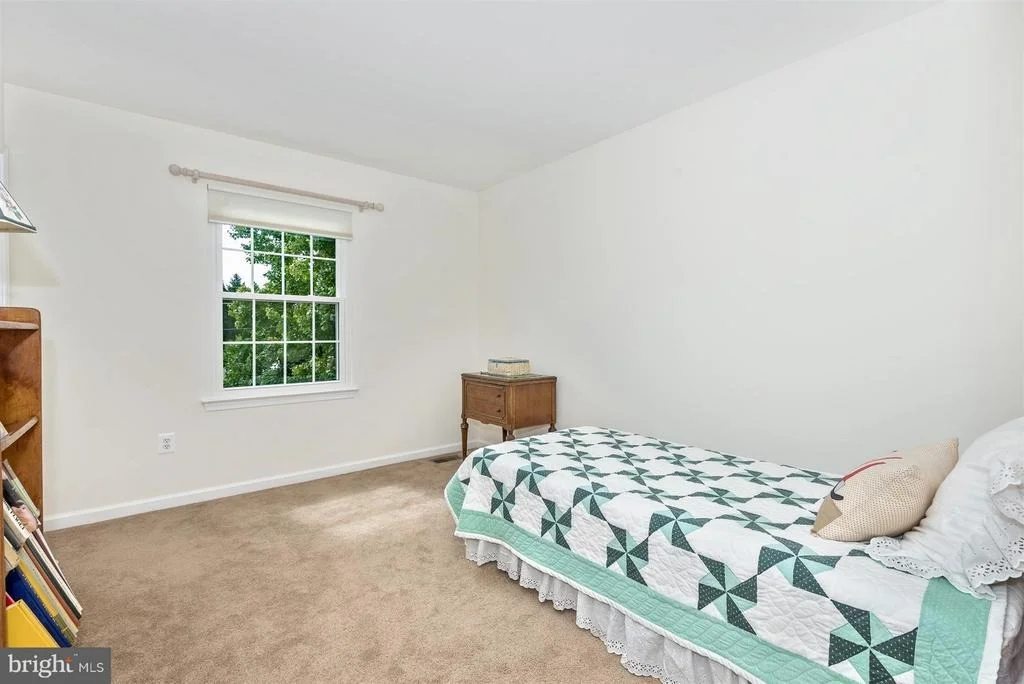 Photo of 4106 BENNINGTON PLACE W