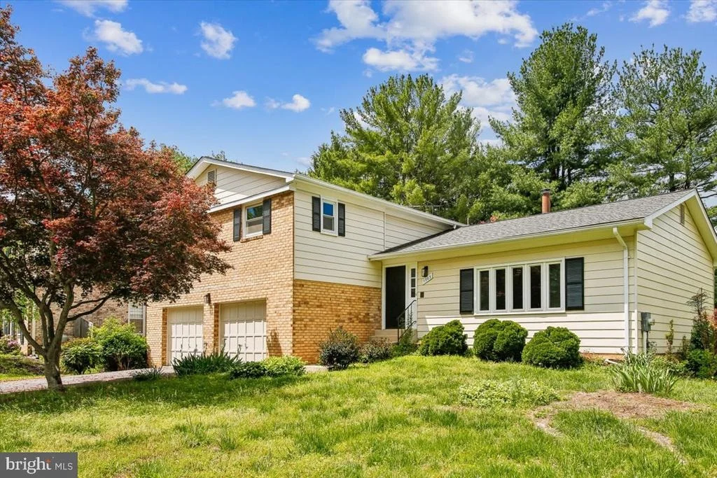 Photo of 1705 CRESTVIEW DRIVE