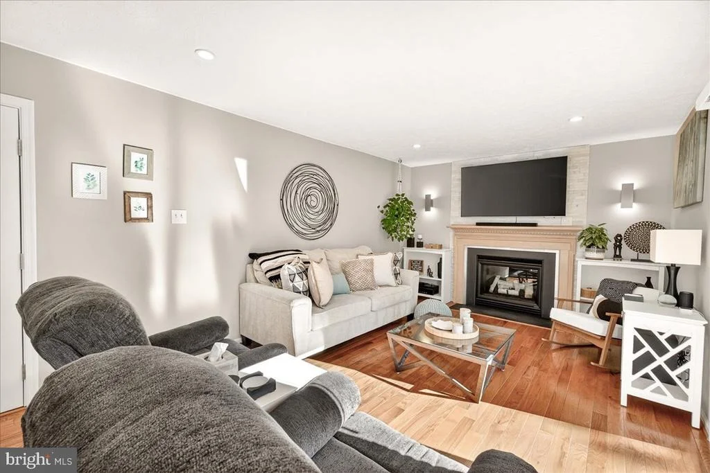 Photo of 701 ANGELWING LANE