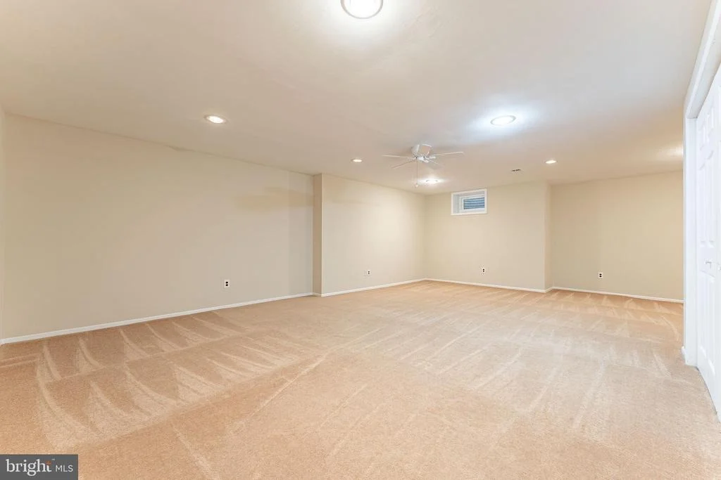 Photo of 11 CHATEAU CIRCLE