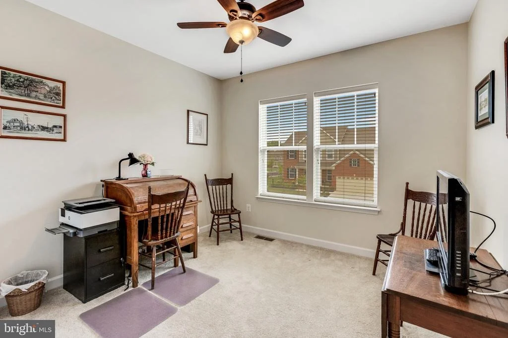 Photo of 816 HOLDEN ROAD