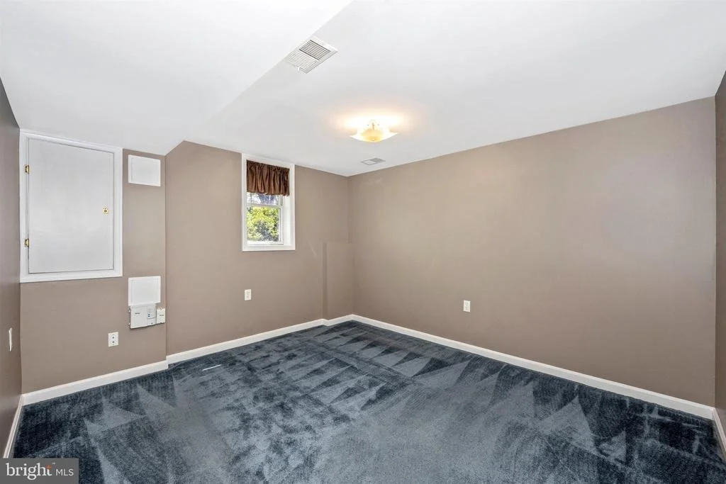 Photo of 25805 RIDGE ROAD