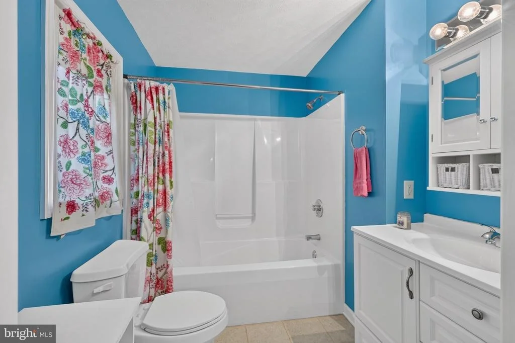 Photo of 6161 RANDALL STREET