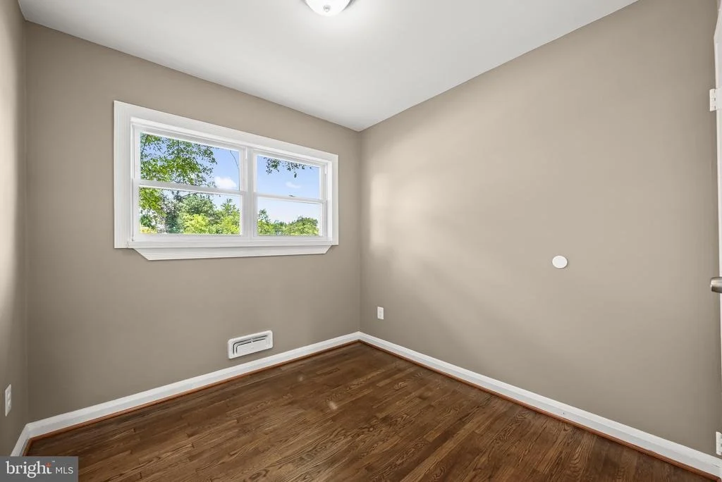 Photo of 6035 MOOREHEAD ROAD