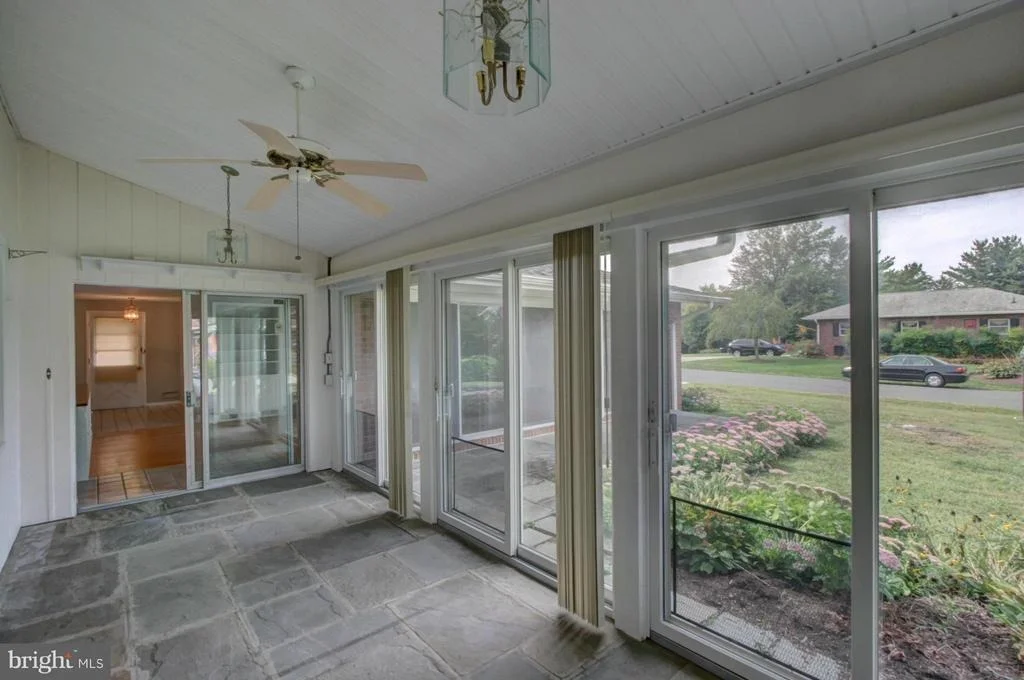 Photo of 500 MAPLE ROAD E