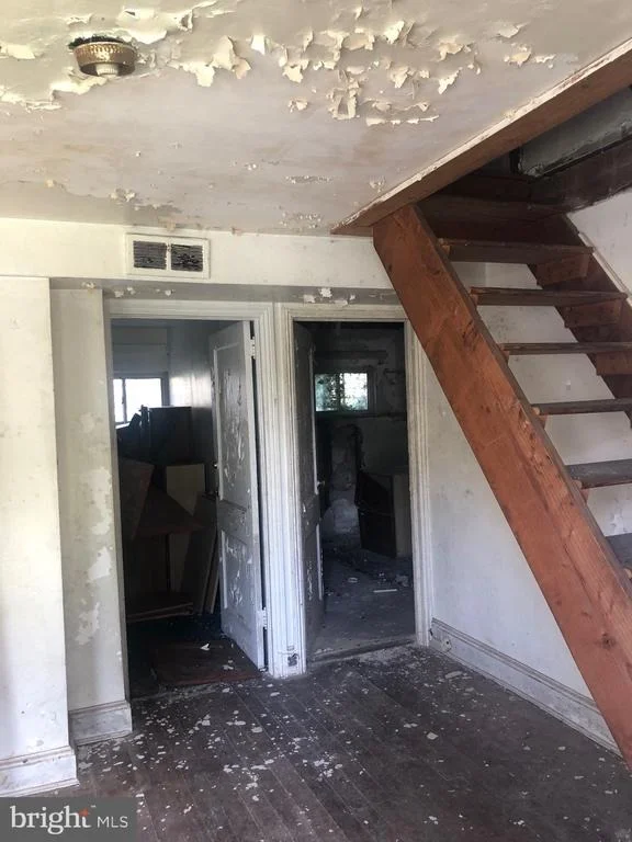 Photo of 4104 TORQUE STREET