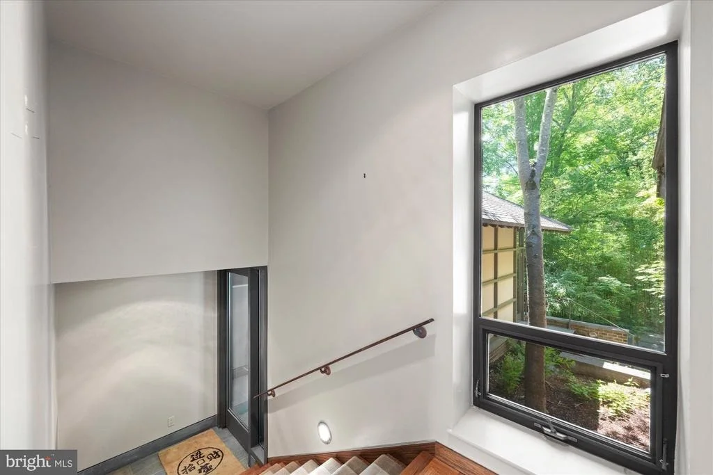 Photo of 7575 POTOMAC FALL ROAD