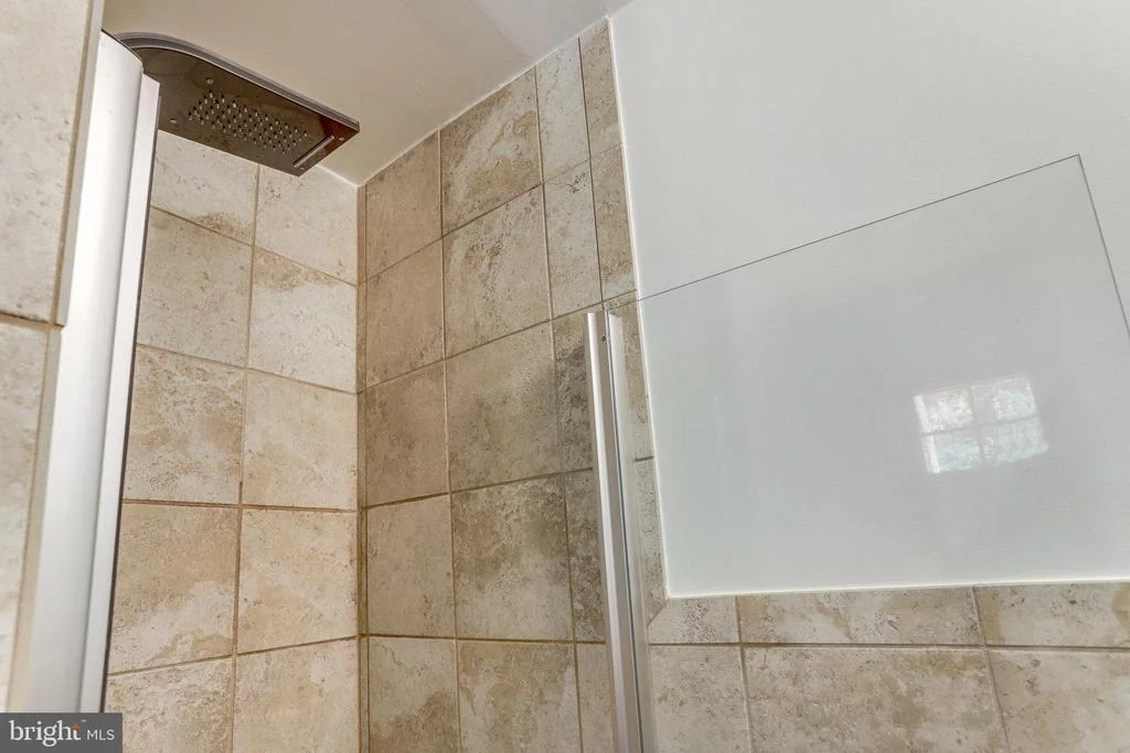 Photo of 6808 HOUNDMASTER ROAD