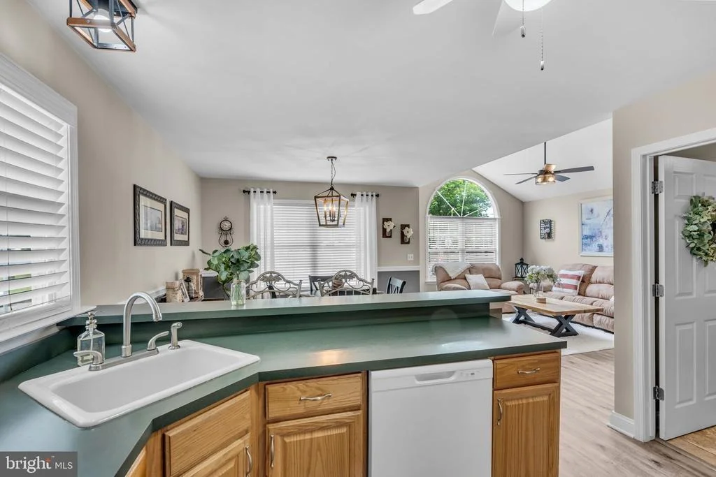 Photo of 1838 WHITCOMB ROAD