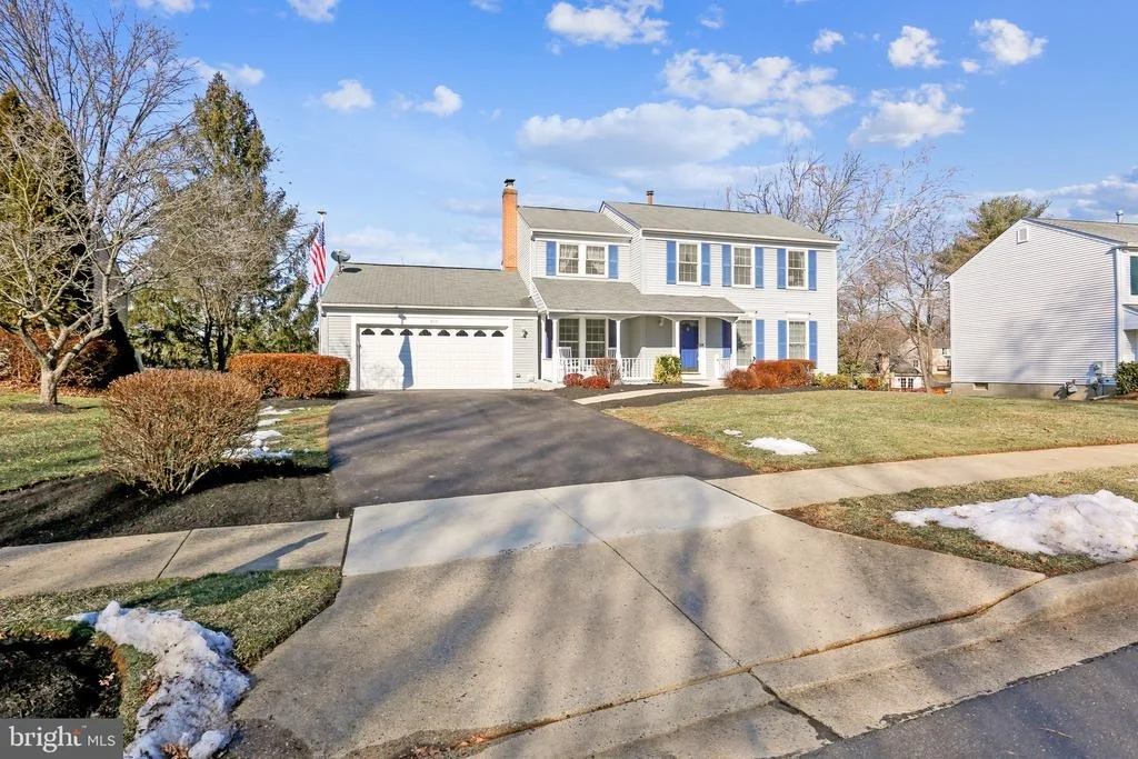 Photo of 915 POINTER RIDGE DRIVE