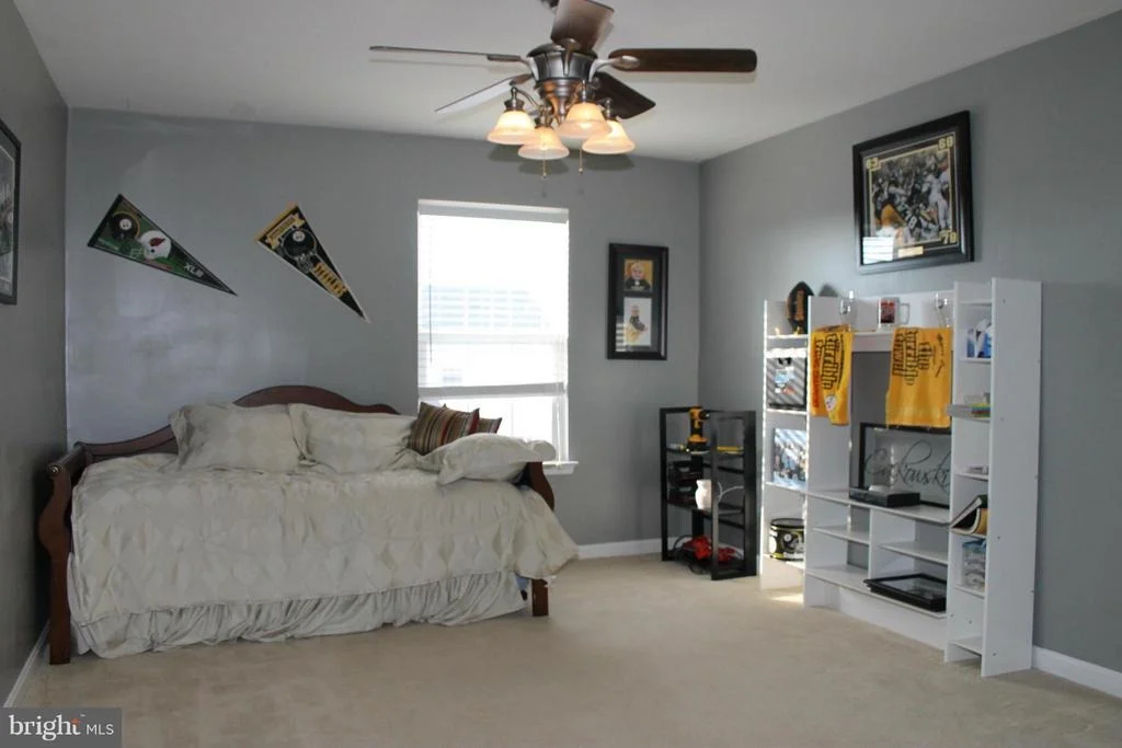 Photo of 749 HOLLY LEAF ROAD