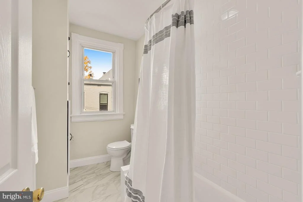 Photo of 723 GRESHAM PLACE NW