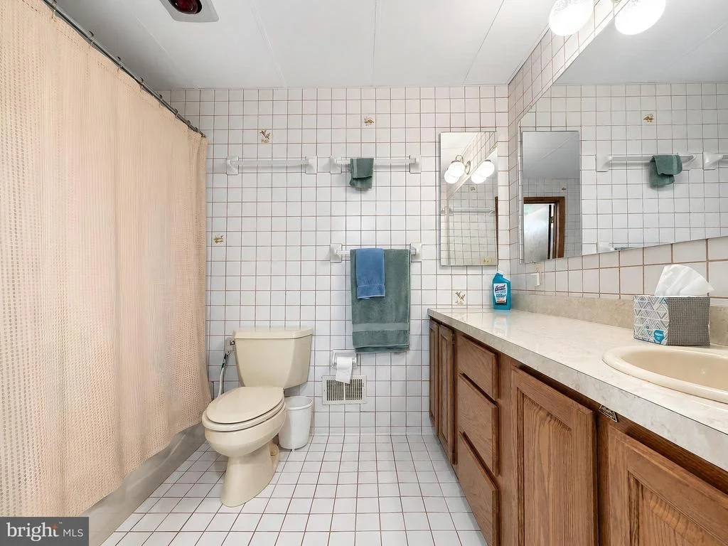 Photo of 2662 MARTHAS WAY