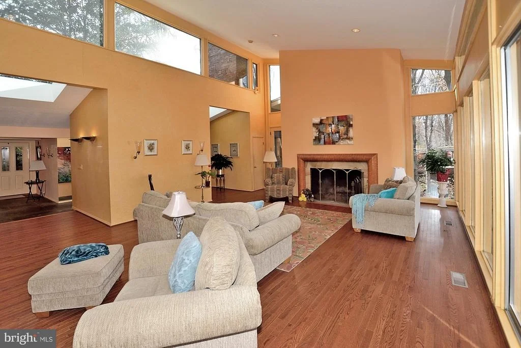 Photo of 4 BUTTONWOOD LANE