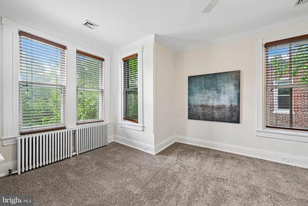Photo of 123 7TH STREET NE