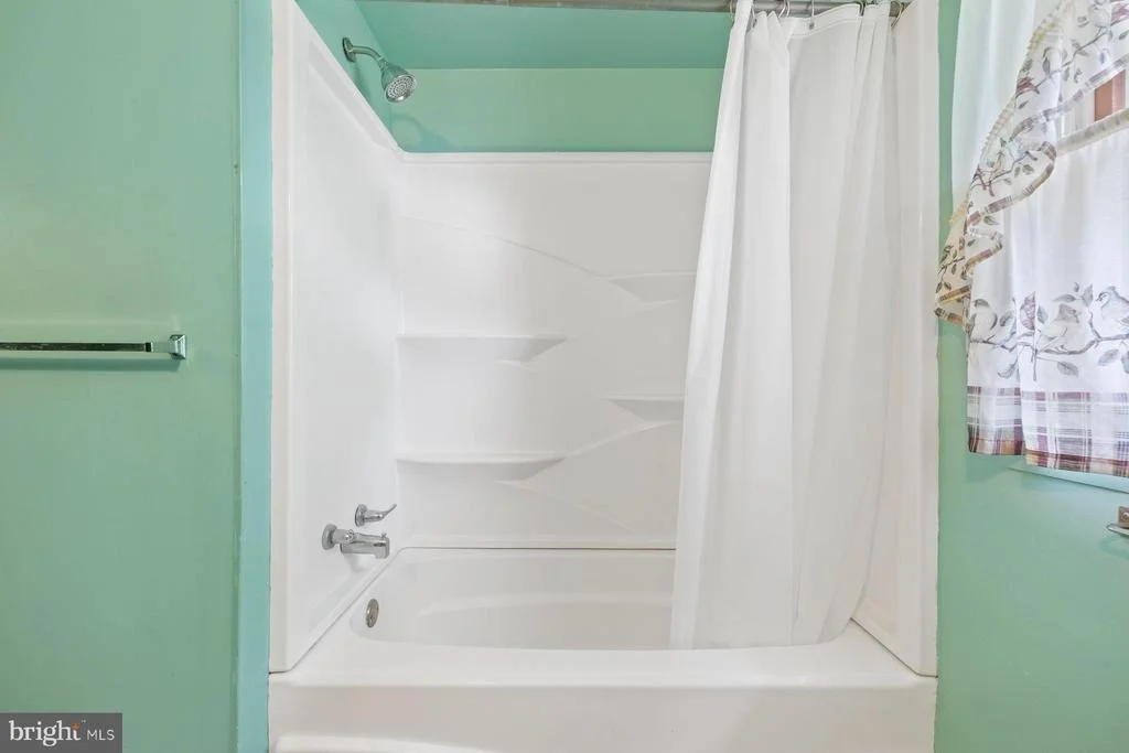 Photo of 488 BRUCE AVENUE