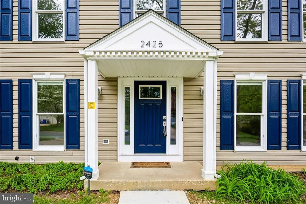Photo of 2425 HIDDEN VALLEY LANE
