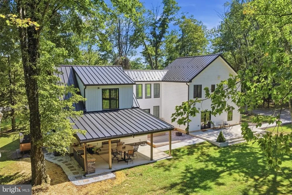 Photo of 10814 POWELL ROAD