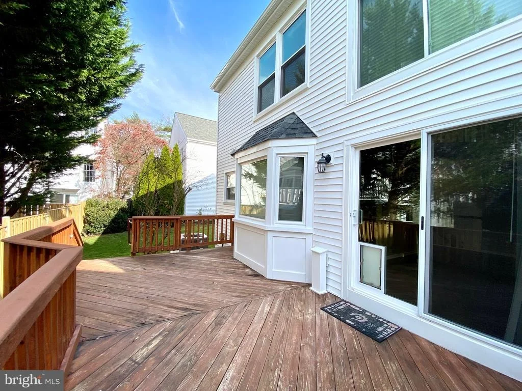 Photo of 14703 PONDSIDE DRIVE