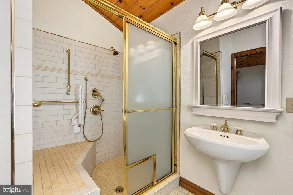 Photo of 2747 MARSH HILL ROAD