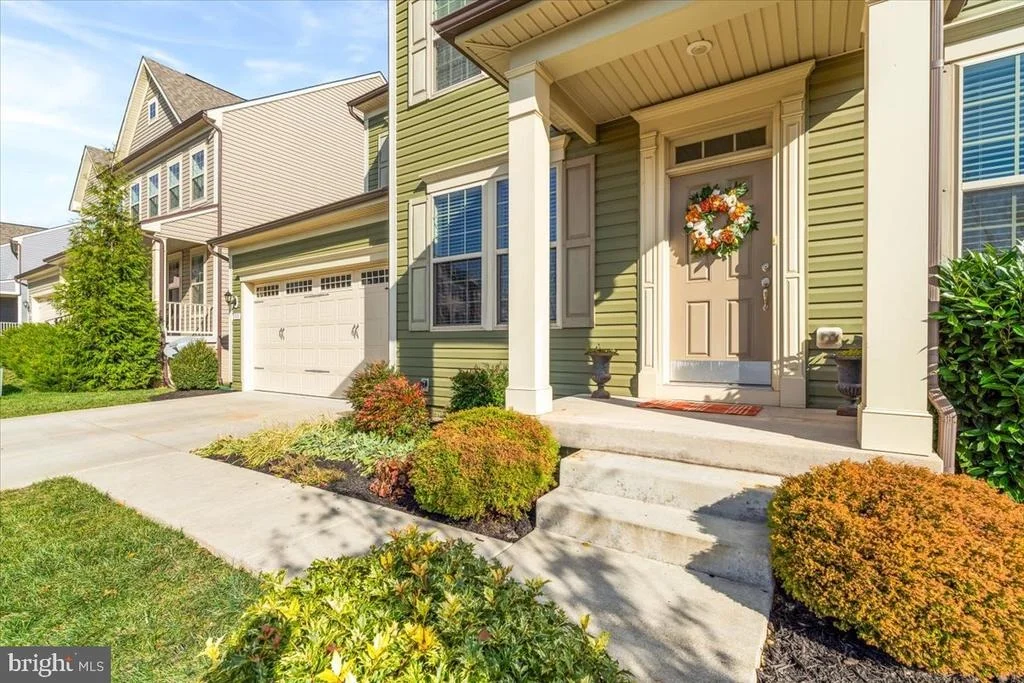 Photo of 1010 SAXTON DRIVE