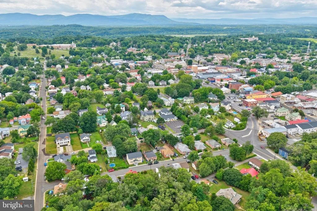 Photo of 227 MOSBY LANE