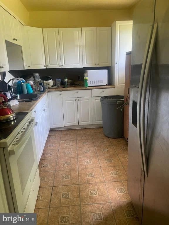 Photo of 413 CLEARFIELD PLACE