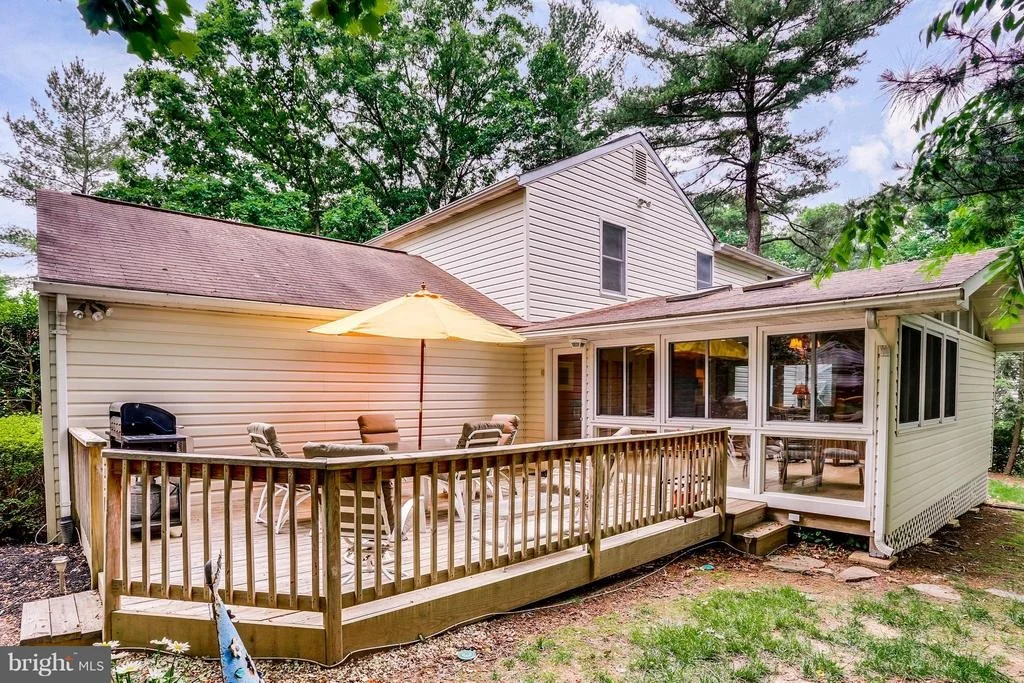 Photo of 10394 LAUNCELOT LANE