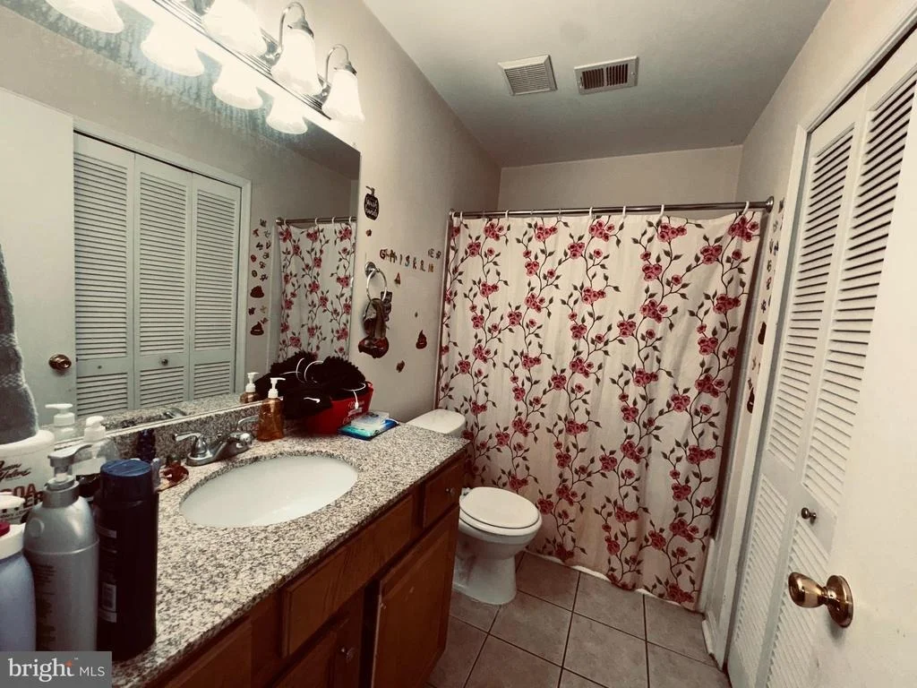 Photo of Unit 4A2 at 3176 SUMMIT SQUARE DRIVE