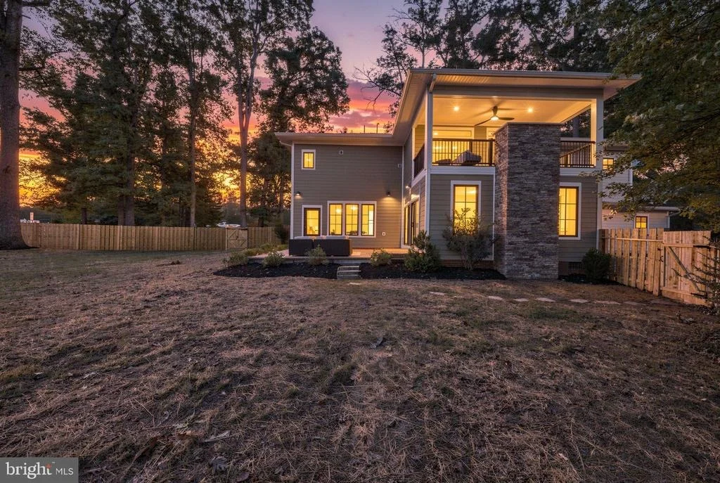 Photo of 8615 ACORN CIRCLE