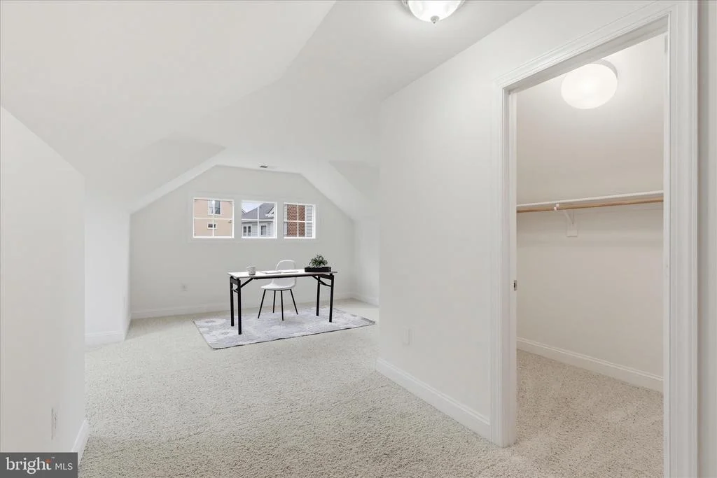 Photo of 8277 ROXBOROUGH LOOP