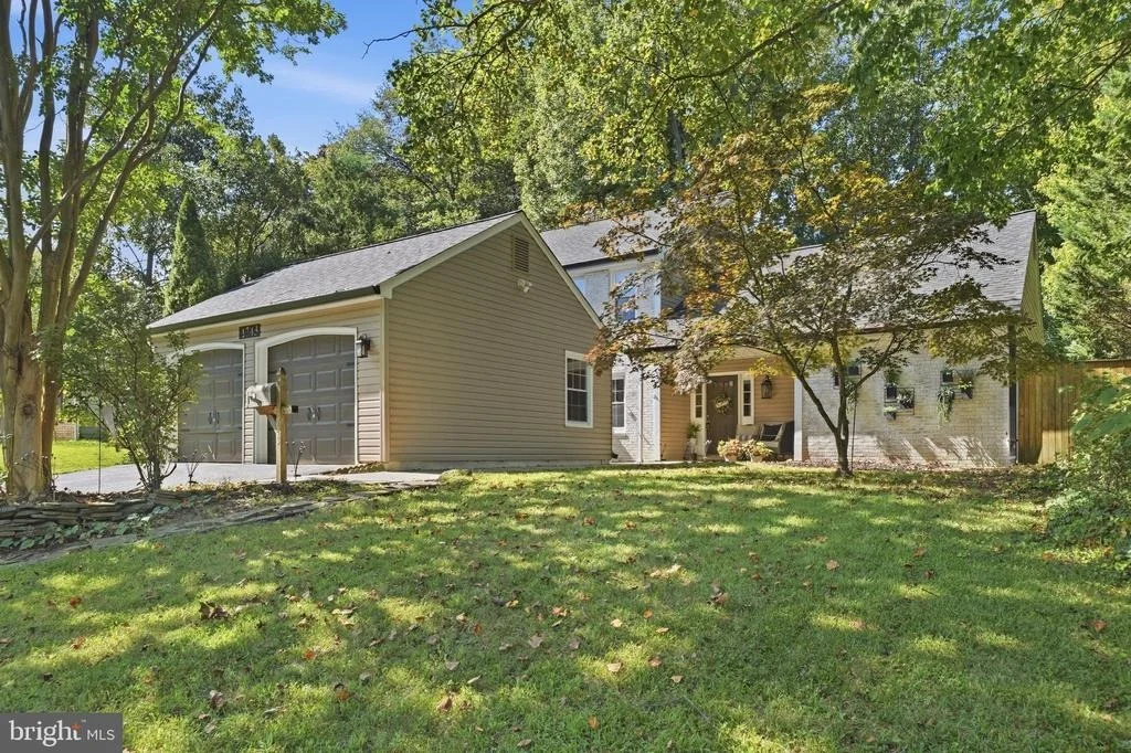 Photo of 1743 MAYFAIR PLACE