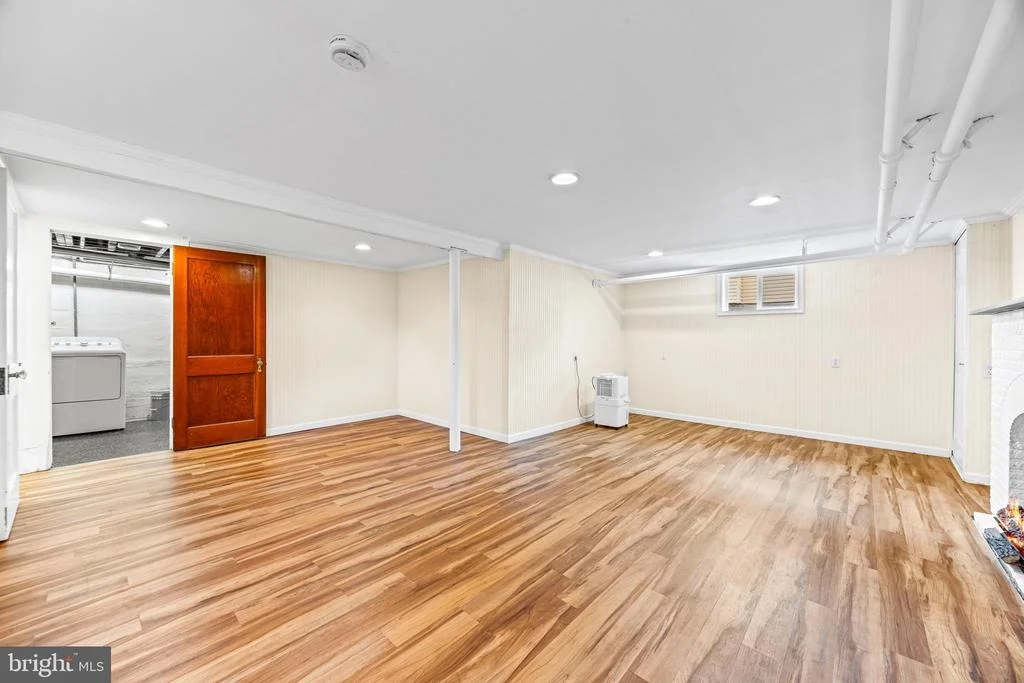 Photo of 1257 CIRCLE DRIVE