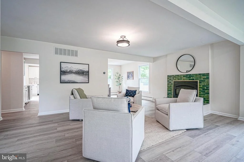Photo of 299 HICKSTOWN ROAD